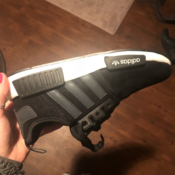 Adidas - Picture 2 of 6